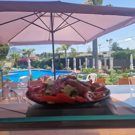 Semesterbostad Rosa Luxury Mondello